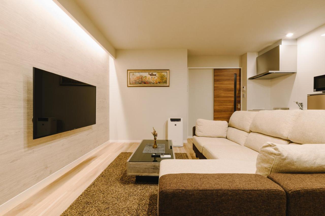 Grand Base Karatsu Ekiminami Aparthotel Buitenkant foto
